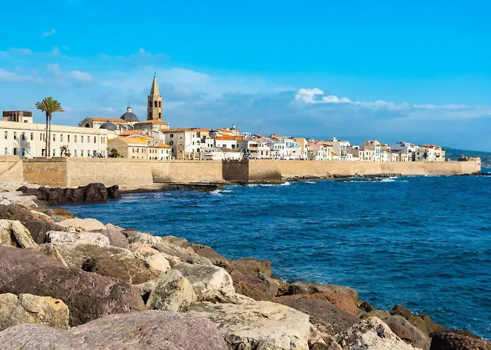 Houseboat Sardinia Botel